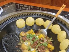 -袁小二大东北铁锅炖(吉祥村总部)