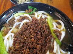 -丽虹云南过桥米线(兴工街店)