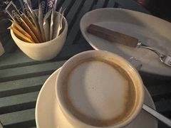 -瑰丽酒店·海吧·天际下午茶·现场DJ·天台酒吧