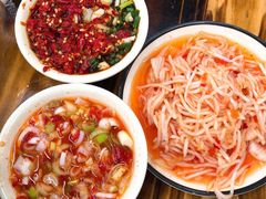 -周良天山牛杂城(天山路总店)