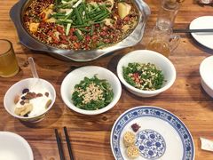 -乡土特色.冷锅鱼.牦牛肉汤锅