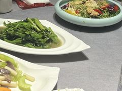 -湖庭壹品鸭王·传统北京烤鸭·别墅私房菜·庭院宵夜(江宁店)