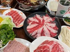-呷哺呷哺(世贸.工三店)