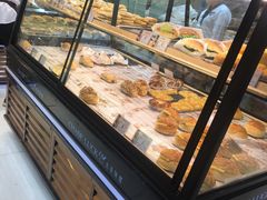 面包甜点陈列柜-长乐饼屋(荔湾店)