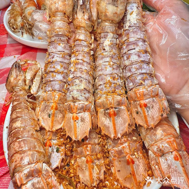 好好吃啊.... 来三亚5天吃了3次的大排档！