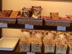 -红宝石·鲜奶小方·海派西点房(南翔店)