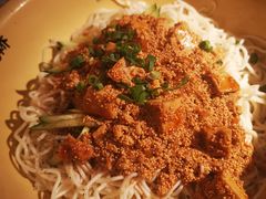 -鹤江桥·红油牛肉粉(SKP店)