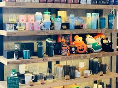 零售区-星巴克臻选(湖滨道店)