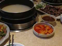 狗肉火锅-英子补身汤(海兰路店)