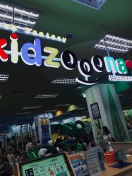 -莫莉幻想儿童乐园(武汉金银潭永旺店)