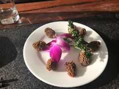 -大匠工房古船木艺术餐厅·猪肚鸡专门店(长白仙岛店)