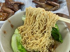 -味为先光明乳鸽(光明总店)