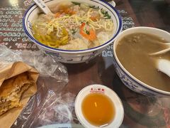 -长人馄饨铺(解放街店)