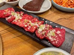 -炼火烤肉店
