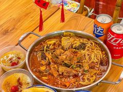 -张翻越·川渝冒菜·武汉黑鸭煲(城北万象城店)