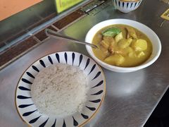 咖哩鸡扒-家利美食店