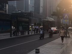 -南湖名都·景湖轩全日制餐厅·海鲜自助·东南亚风味·临湖而食