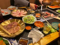-臻牛烤肉