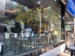 -白翔甜食店
