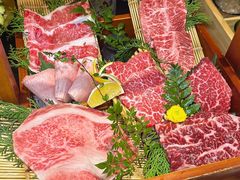 -山川小町·极番烧肉(新地假日广场店)