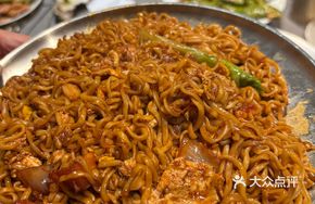 Sticky Fried Instant Noodles