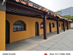 -龙华寺