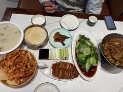-梅利汴京烤鸭•开封豫菜地标店(东大街店)