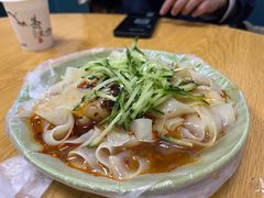 -艾力江和田馕坑烤肉店