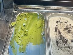 -极拉图·现制冰淇淋(大卫城店)