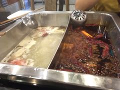-百年川椒重庆老火锅(光谷店)