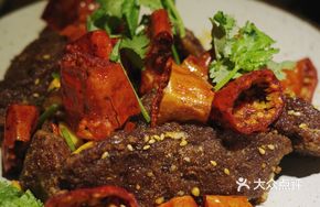 Crispy Chili Stir-Fried Beef (Angus M5)