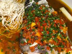 翘嘴鱼头-田趣园长沙菜(天安云谷店)