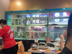 -荣基四海一家·家常菜·海鲜大排档(新安店)