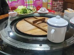 -人民公社铁锅炖·东北菜(卫国道店)