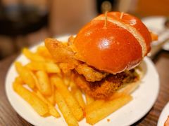 -瑞食酒馆 La Taverne Suisse