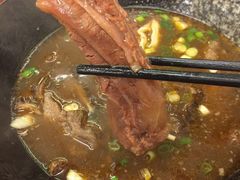 -尊品原汁牛肉面