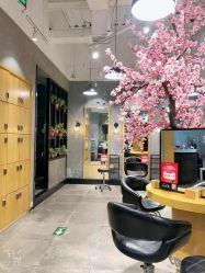 -时尚殿堂明星门店
