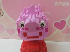 -新华书店(泉城路店)