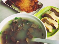 -珊珊小笼馆(仙霞路店)