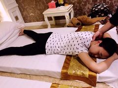 -尚足影院式足疗·住宿·美食(解放碑店)