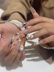 -LynLyn琳林美甲美睫