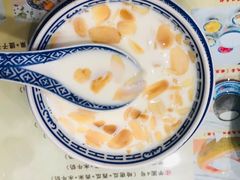 -广信牛奶甜品世家(台东店)