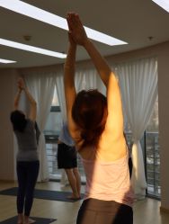 -酉嘉瑜伽YO+YOGA