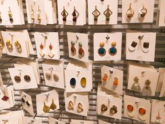 -泰康仰忠精品批发城