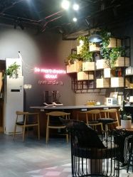 -MOVAN  HAIR莫凡匠人发型屋