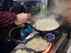 -无名氏宵夜小摊(祝家三姐妹馄饨店)