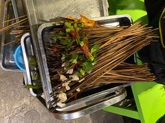 -钢管厂五区小郡肝串串香(奥克斯广场锦城万达店)