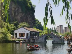 -绍兴东湖风景区