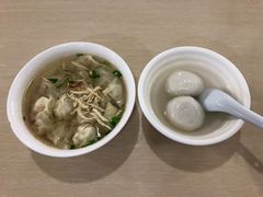 -老西白点心店