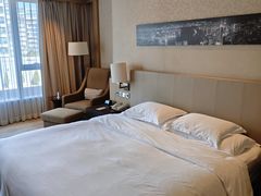 -广州花都皇冠假日酒店